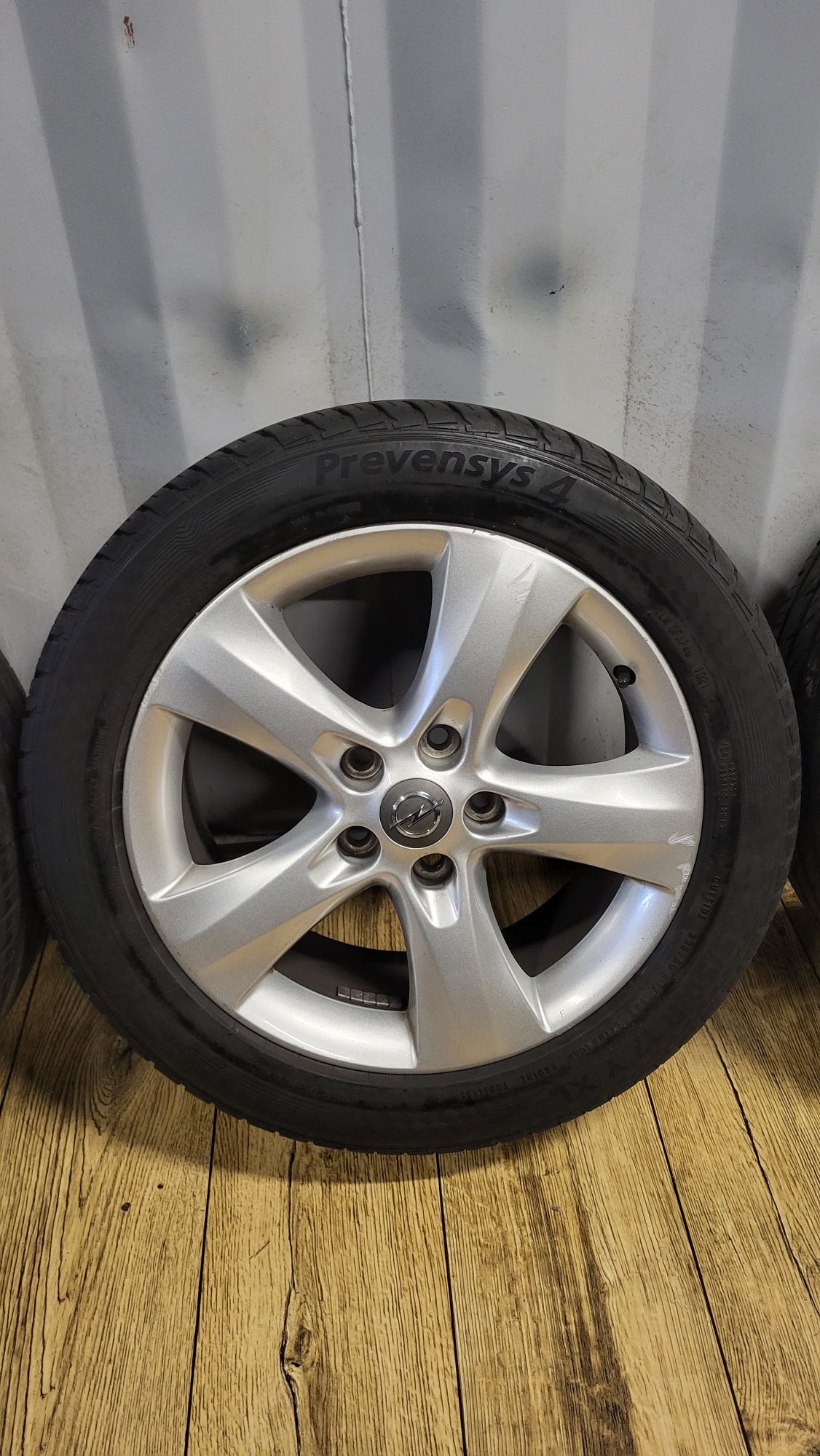 Alufelgi Opel 17" 5x115 z oponami 225/50 R17 Astra J Zafira C Insignia