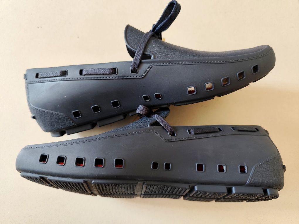 Aquashoes / Mocassins aquáticos para Homem (Novos - Tam. 41)