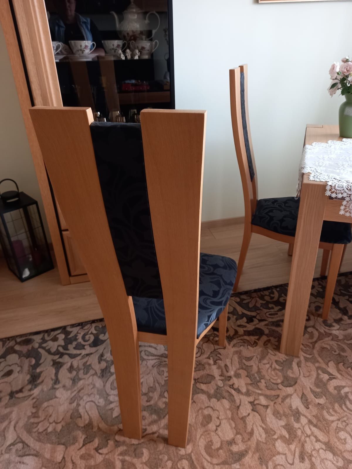 Krzesła drewniane corrino