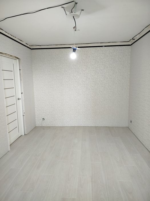 Ремонт квартир.Поклейка обоїв.