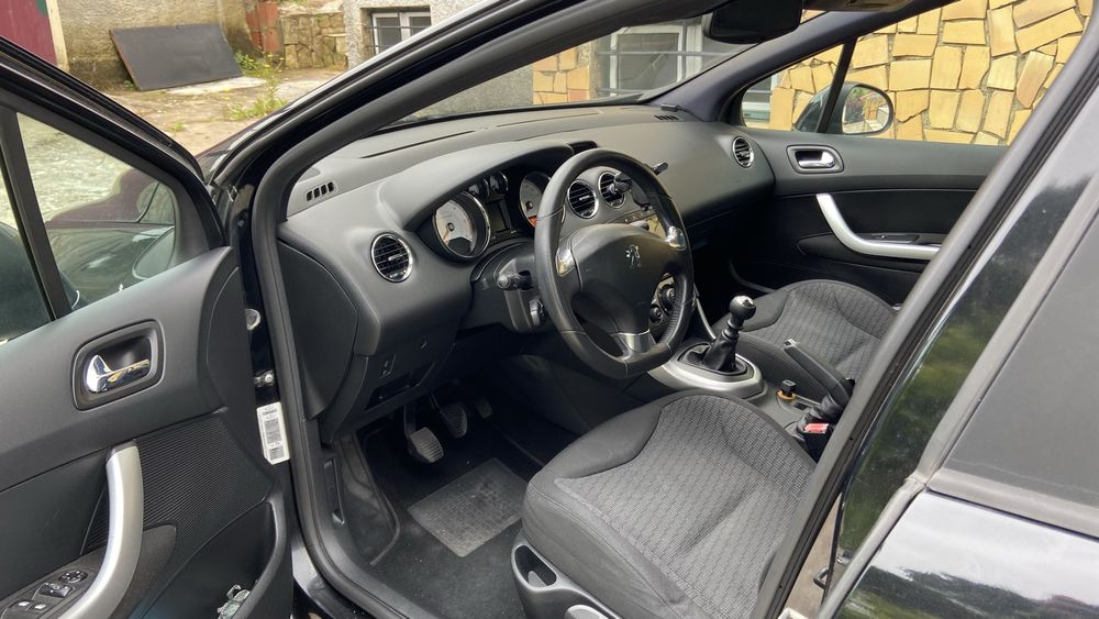 Peugeot 308 1.6hdi full extras