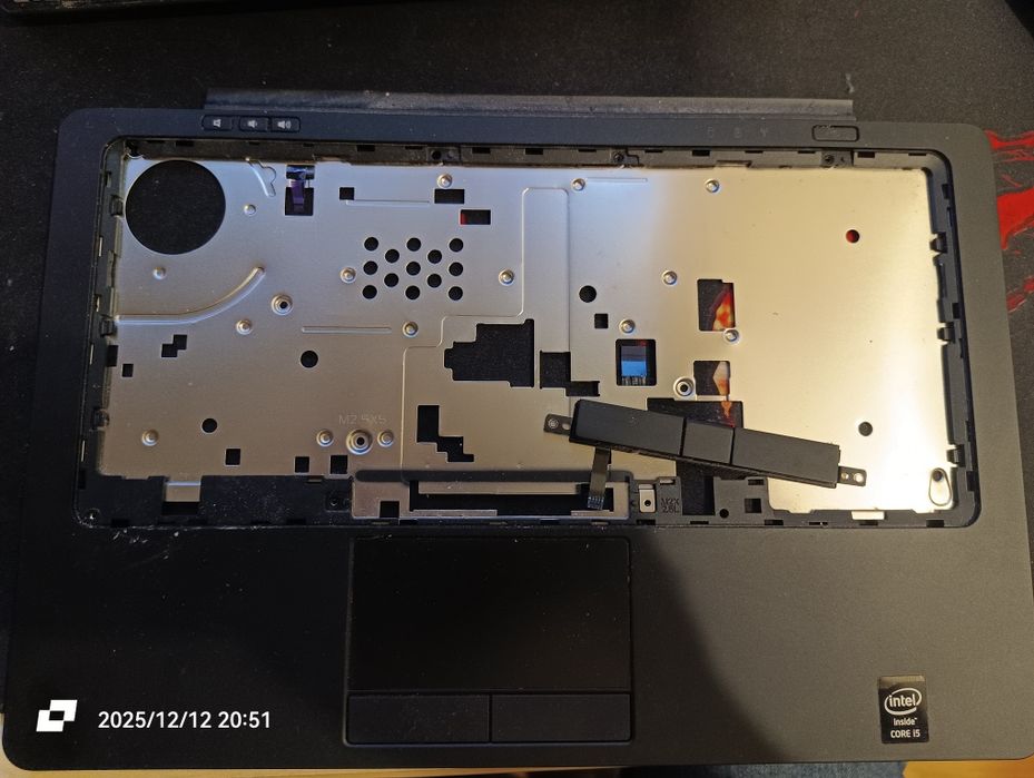 Palmrest latitude e7440