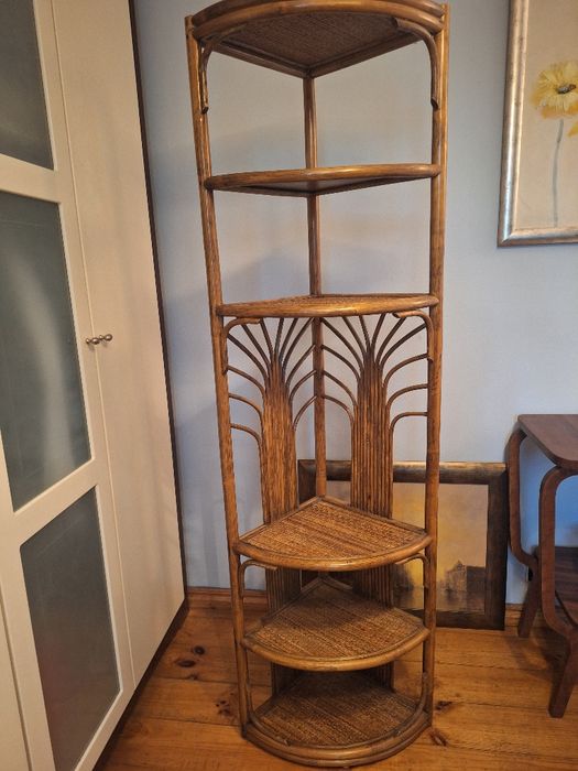 Sprzedam regał ratanowy z półkami