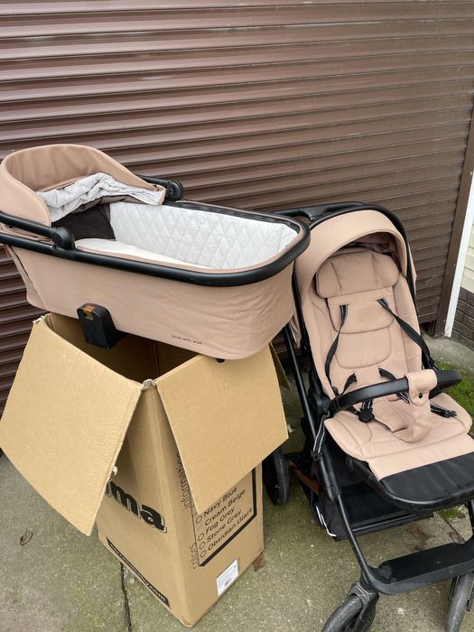 Універсальна коляска-книжка Carrello Sigma