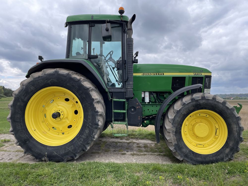 Ciagnik John Deere 7710 Power Quad TLS