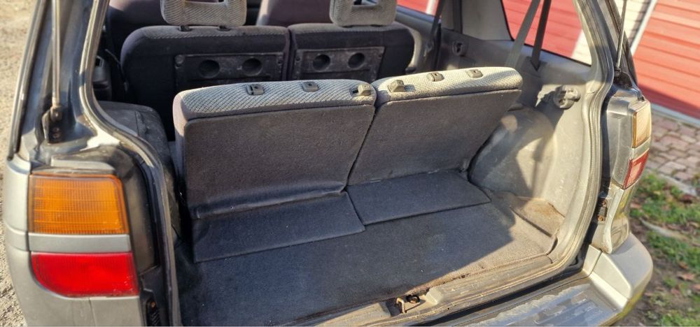 Mitsubishi Space Wagon