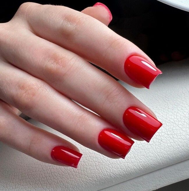 Любі дівчатка пропоную послуги манікюру та нарощування нігтів