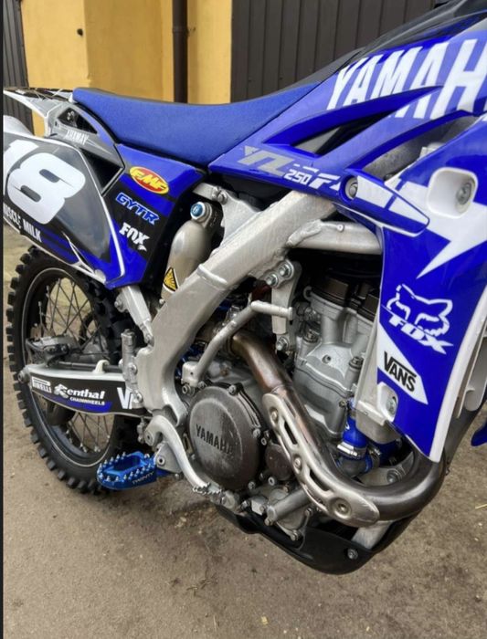 Yamaha YZF250 YZ250F 4t cross