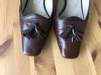 Sapatos Senhora n. 36