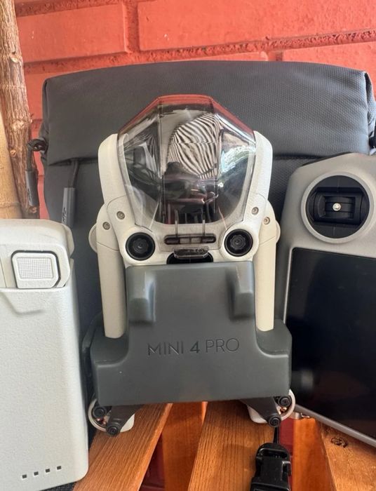 DJI Mini 4 Pro Fly More + DJI Care + 10 meses