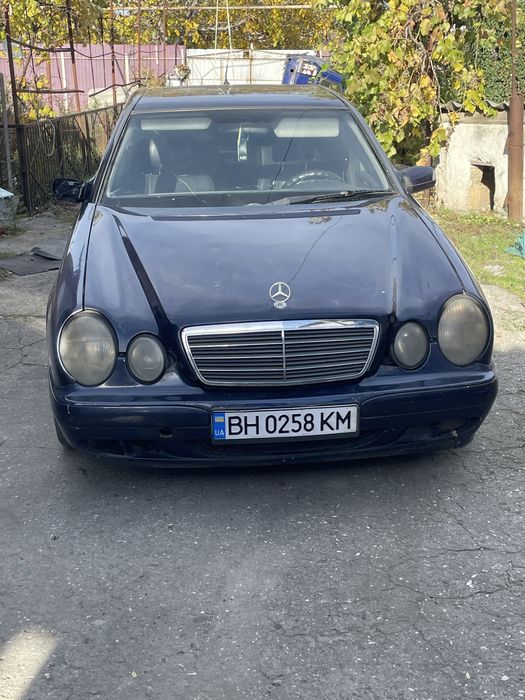 Продам-обменяю мерседес 210