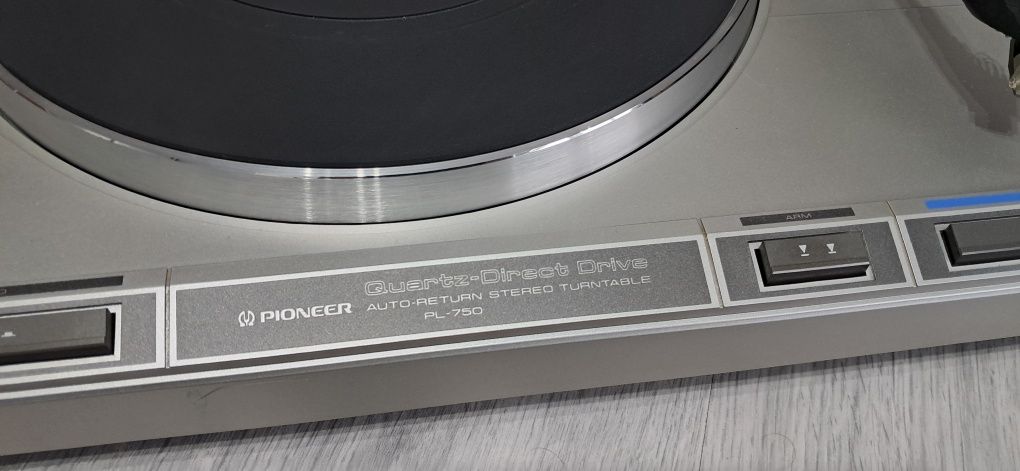 Gramofon półautomatyczny pioneer pl-750