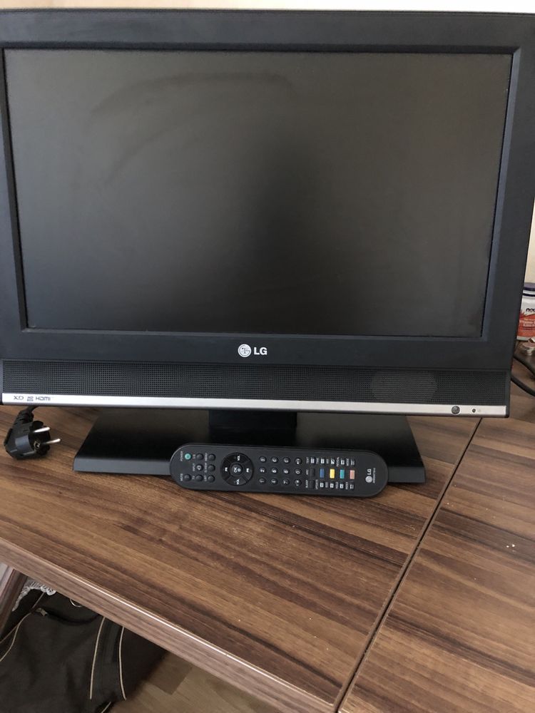 Телевізор 32 ʼ LG 20LS2R