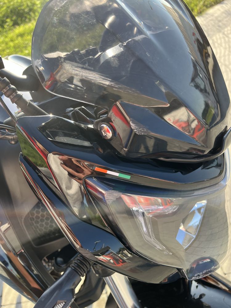 TVS apache rtr160 4v