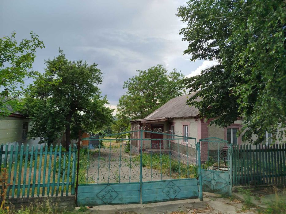 Продам будинок  в смт Миколаївка Одеська область
