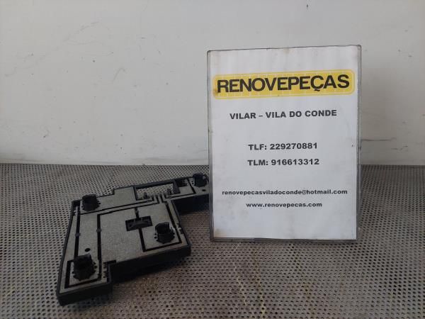 Suporte lâmpada direito FORD Fiesta Van (JV_)