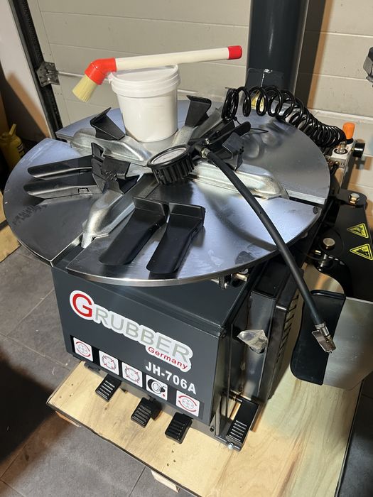 Montażownica do opon plus ramię  i wyważarka