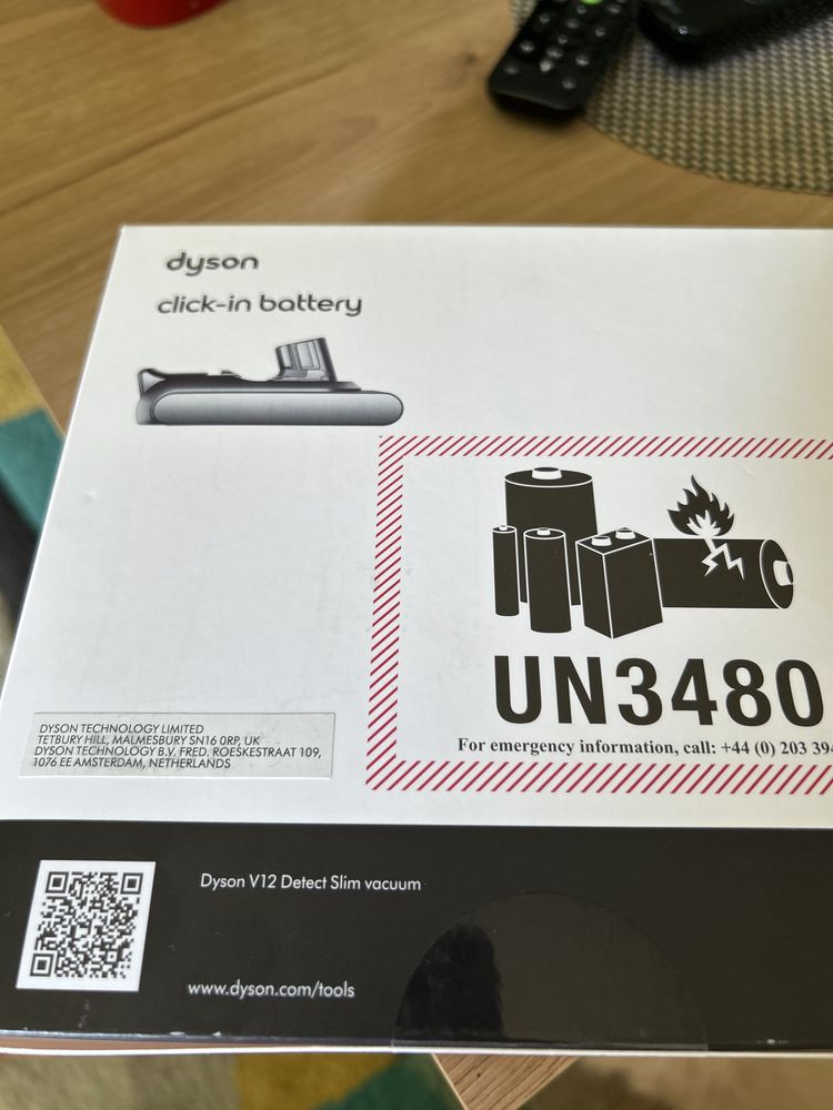 Bateria Dyson V12 Delect Slim z ładowarką.