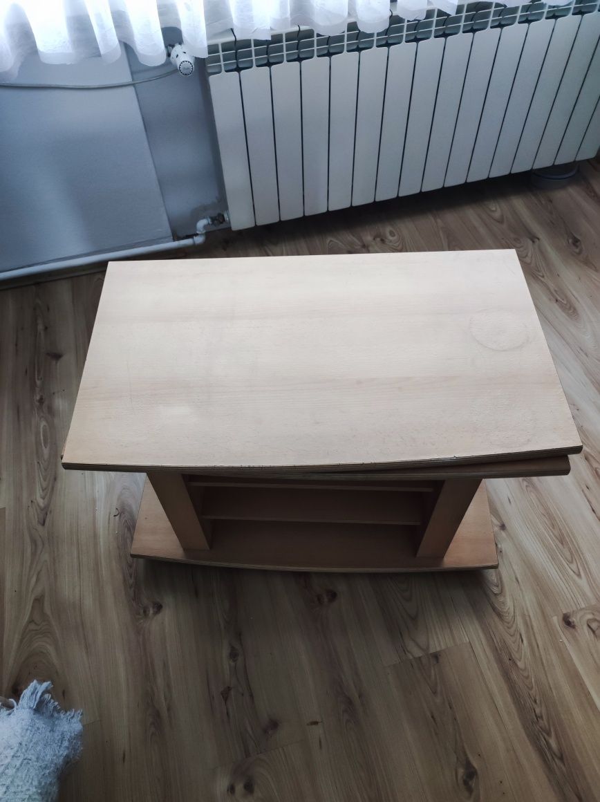Szafka RTV pod telewizor na kółkach