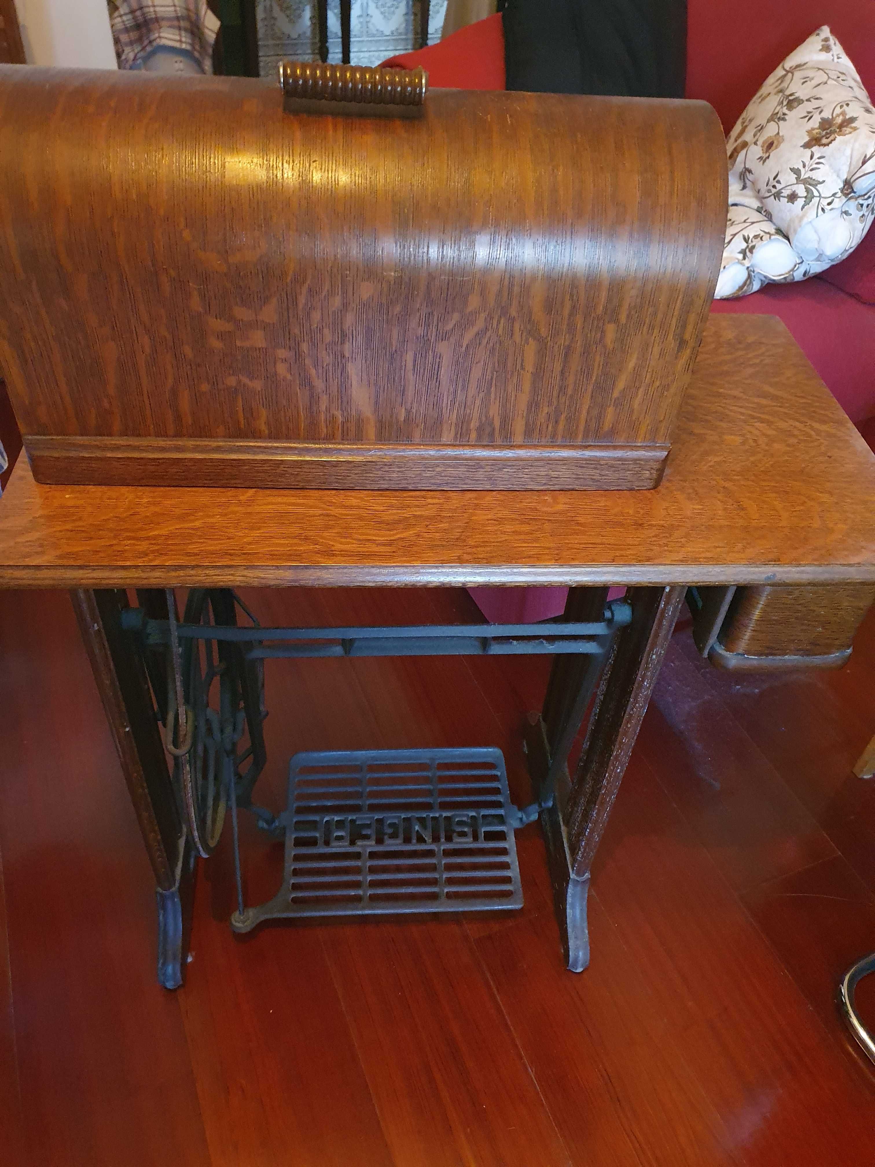 Maquina de costura Singer vintage