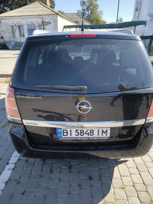 Опель зафіра Б 7 мєсна,1,6,бензин 2006 рік