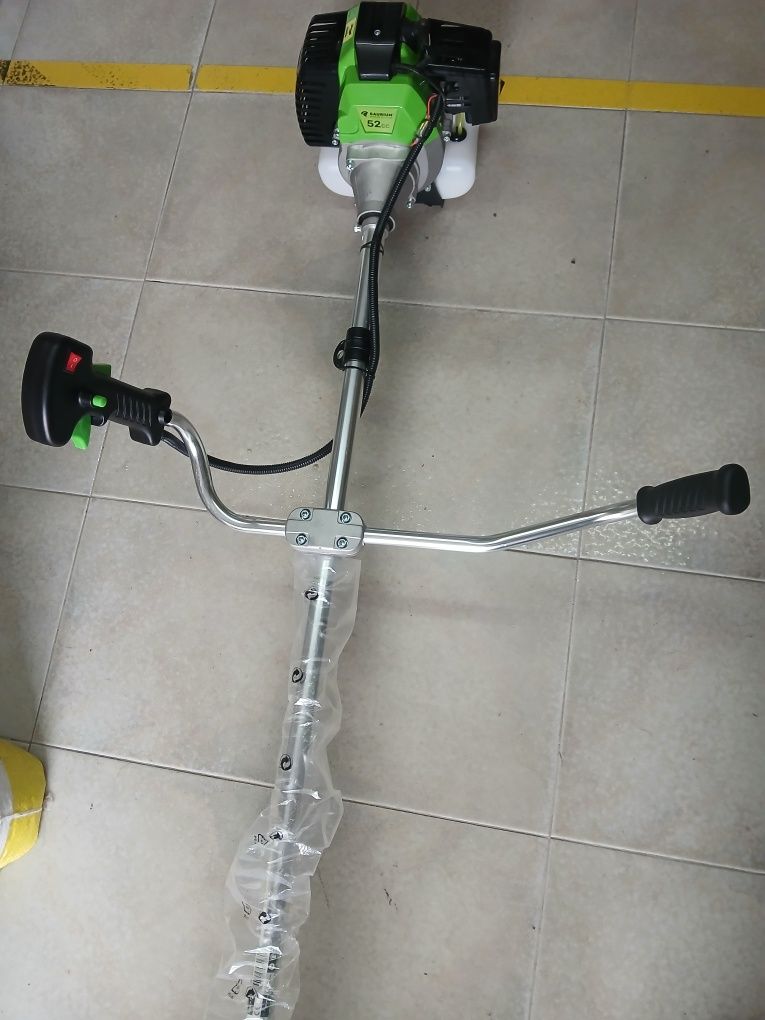 Roçadora saurium 42,7 cc