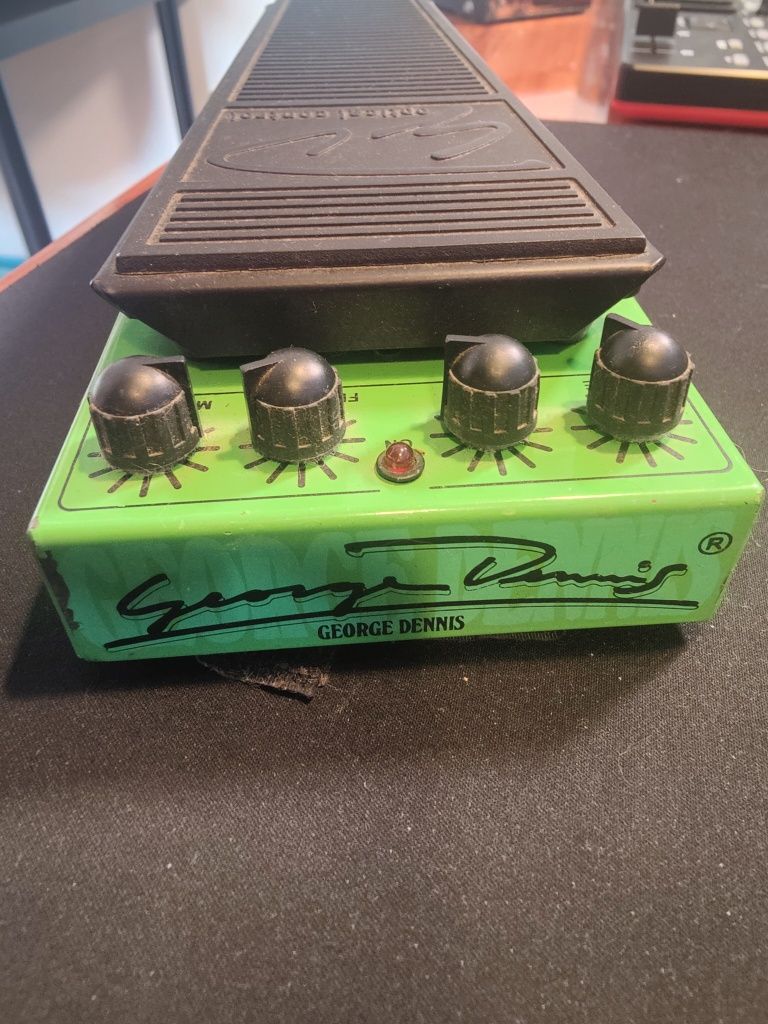 George Dennis GD-95 Super Phaser Volume Guitar Single Pedal