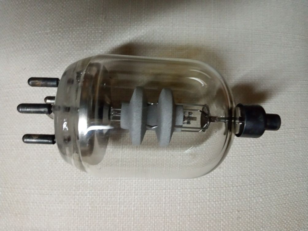 Lampa elektronowa T-01