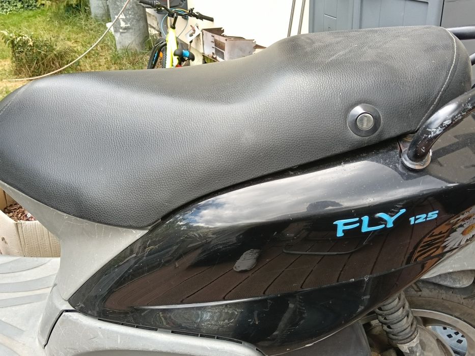 Części  Piaggio fly 125 ccm stan bardzo dobry