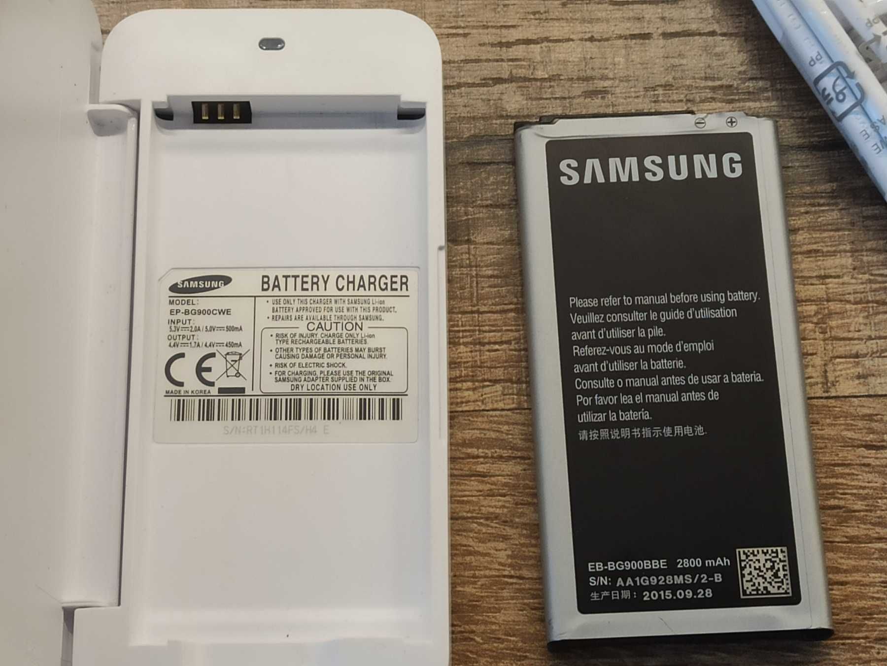 Зарядное устройство аккумулятор Samsung EP-BG900CWE Galaxy S5