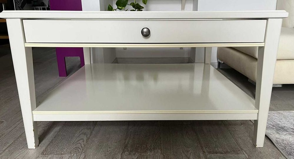 Stolik kawowy biały