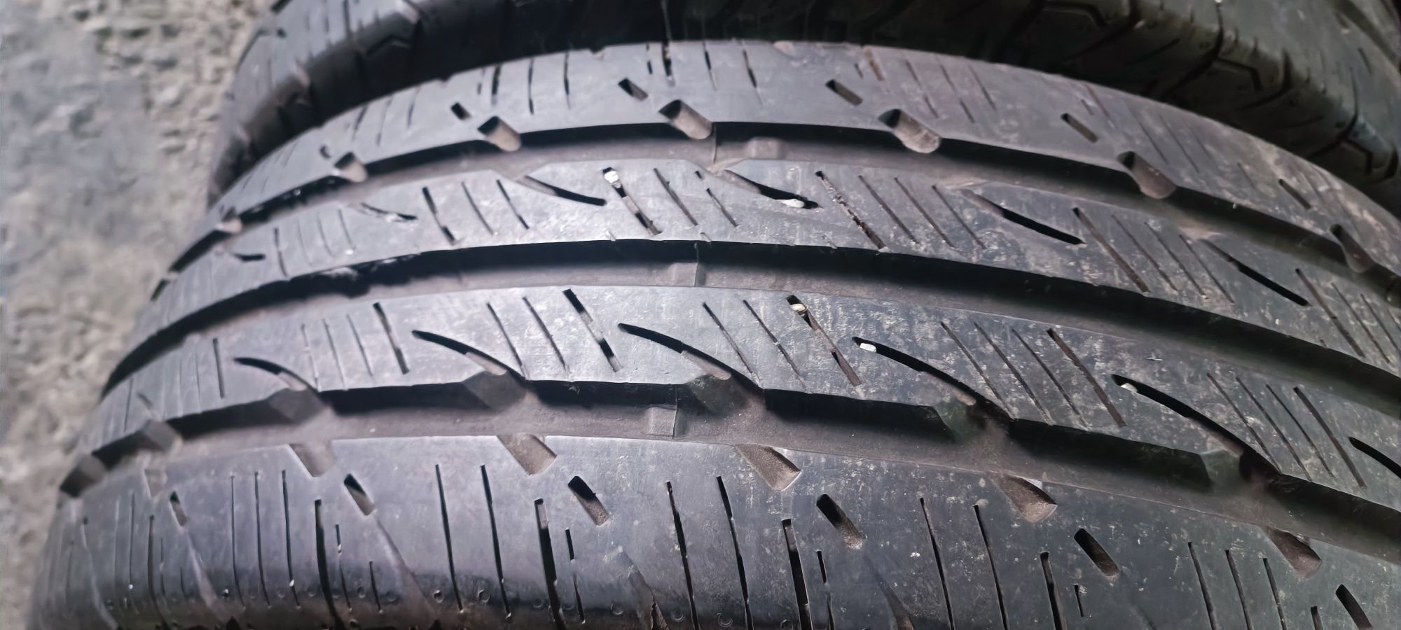 205/65 R15C 102/100T Uniroyal Rain Max 2 Склад шин б.у літо 215-65.70