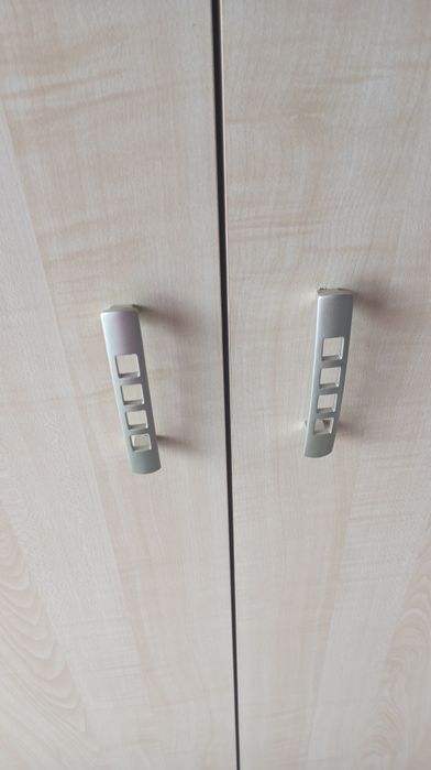 Szafa ubraniowa odcień klonu