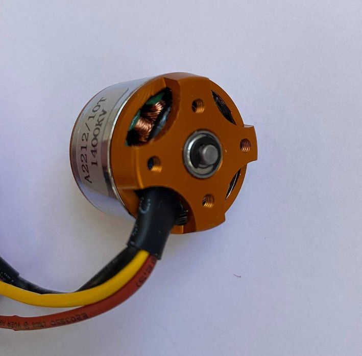 Безколекторний мотор A2212 10Т 1400KV(200 грн).