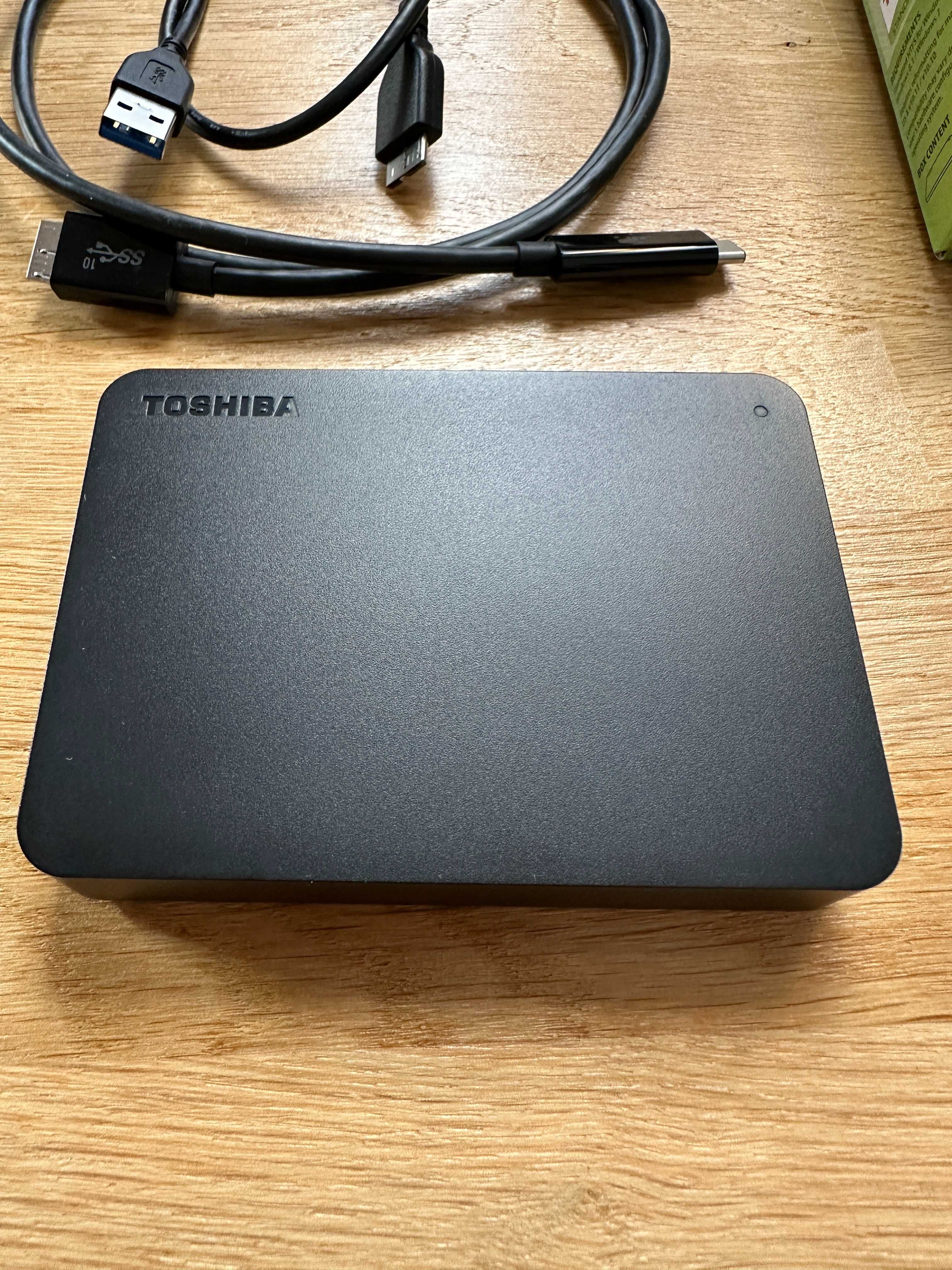 Toshiba Canvio Basic 4tb USB 3.0 USB-C MacBook jak nowy.