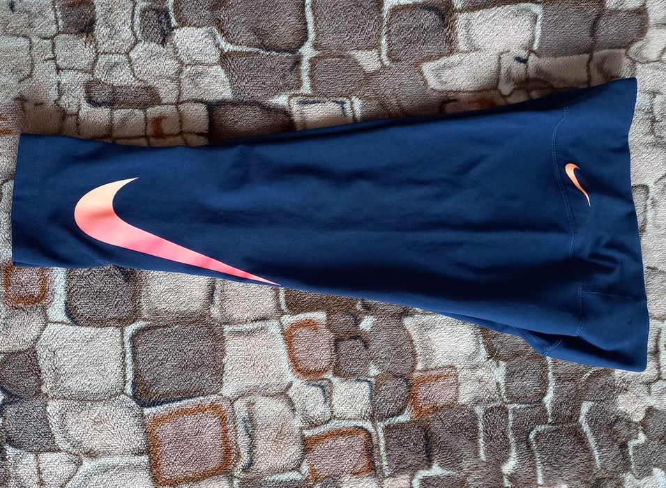 Бриджи спортивные Nike, лосины