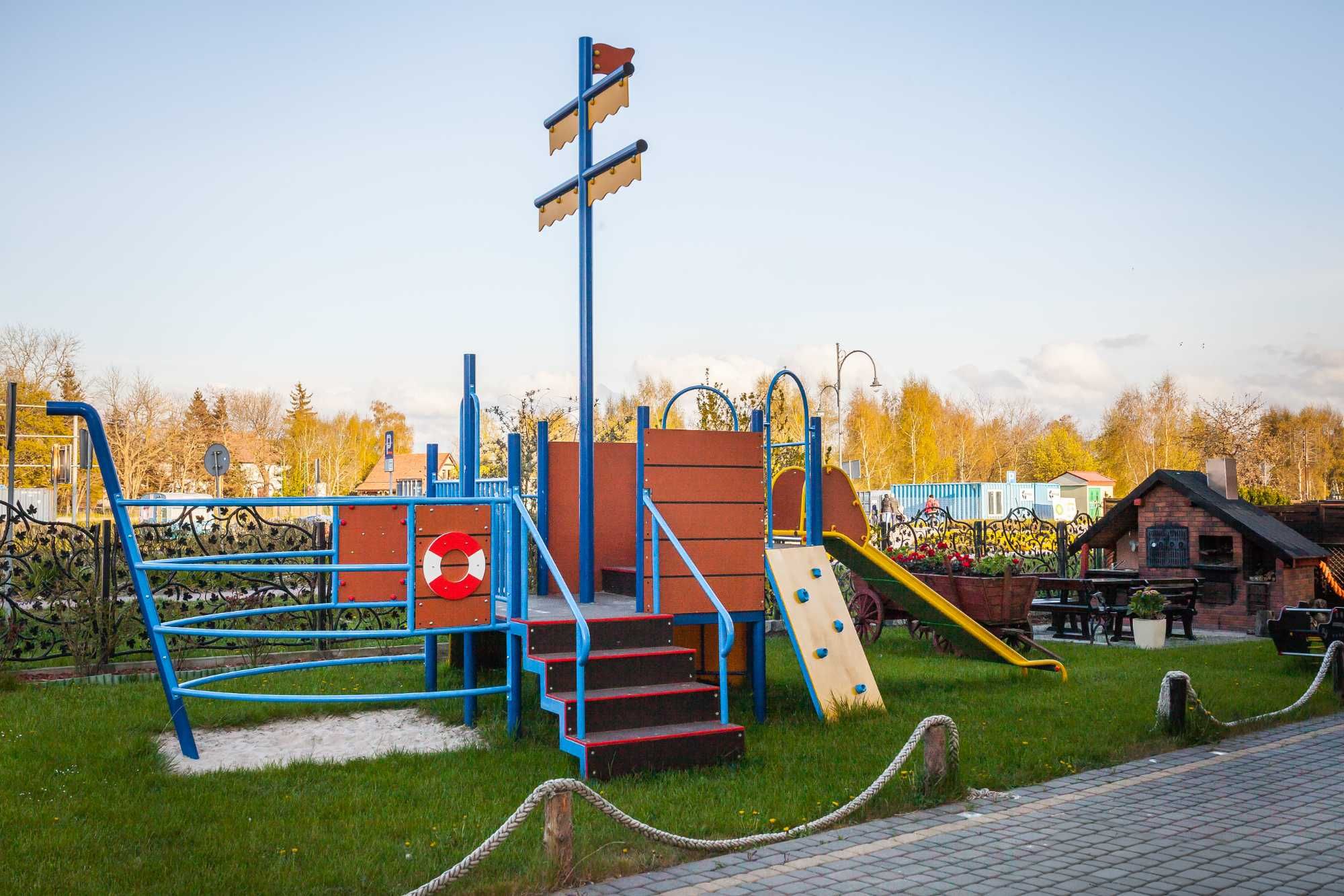 Łeba  nocleg Pokoje noclegi nad morzem | Willa Roza |