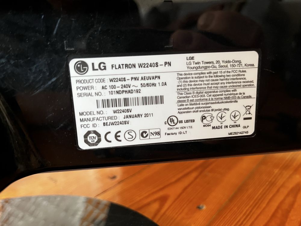 Monitor Lg Flatron w2240 + przewody,  sprawny