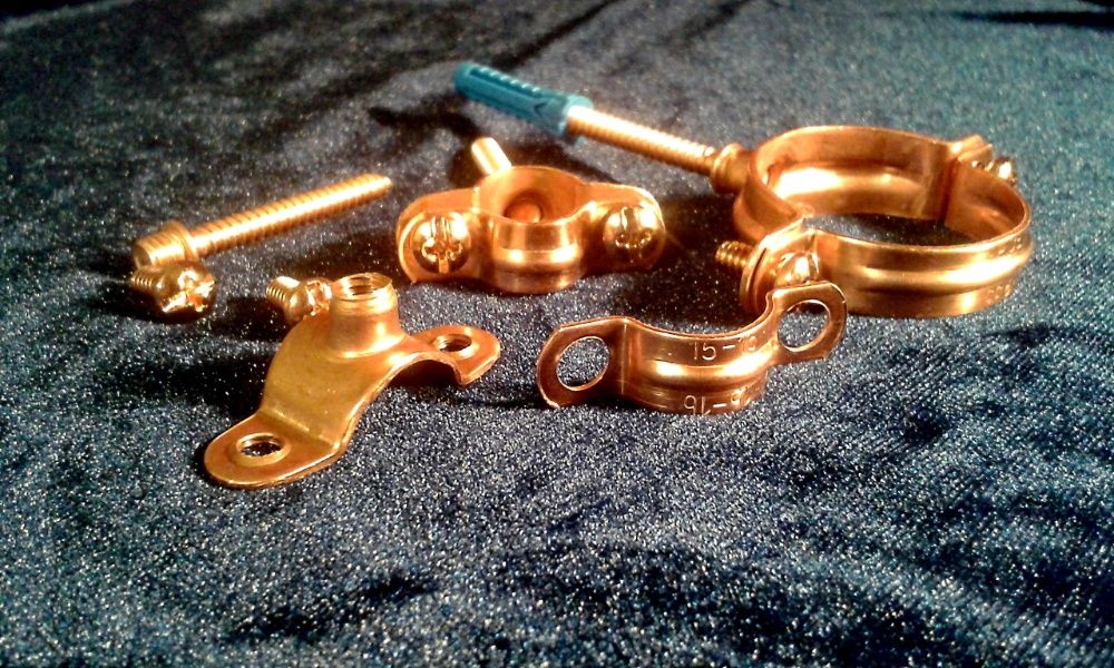Мідні хомути для кріплення мідної труби