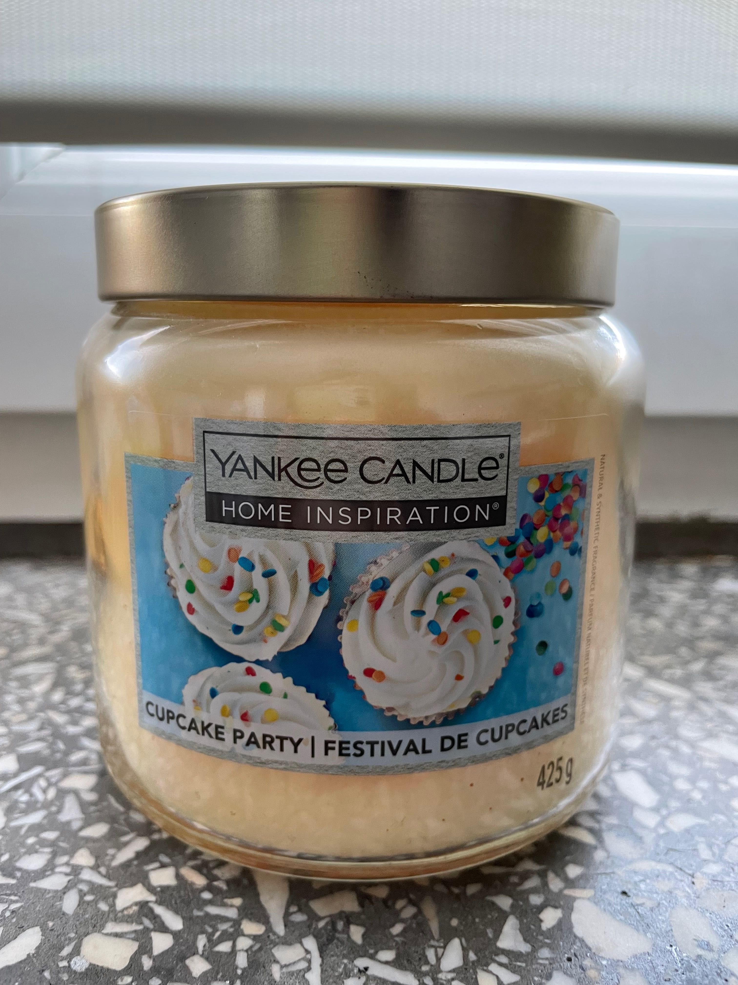 Świeca Yankee Candle 425 g idealna na prezent świąteczny urodziny