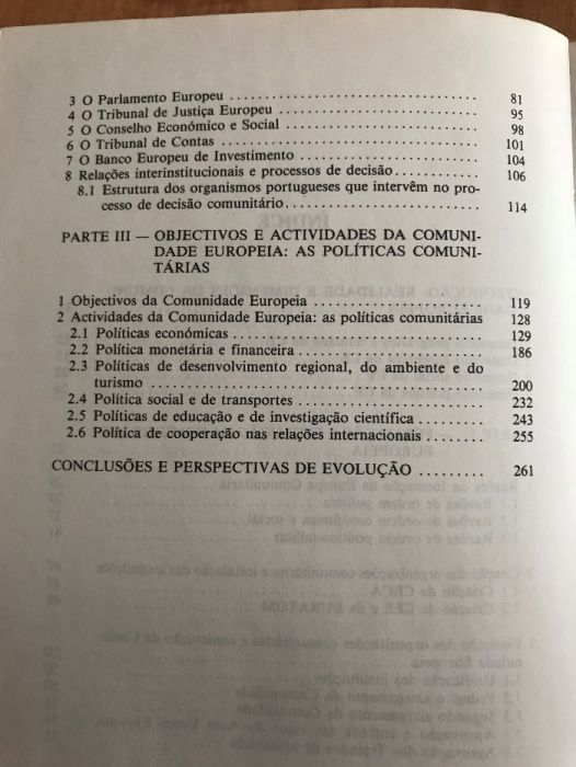 Livro "A Comunidade Europeia" de António José Fernandes