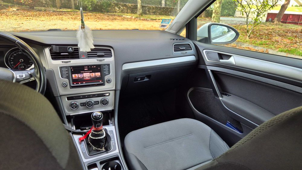 Volkswagen Golf VII 1.6 TDI – 2016, Nacional e muito bem estimado