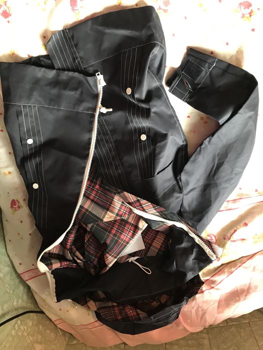 Куртка плащовка з капюшоном