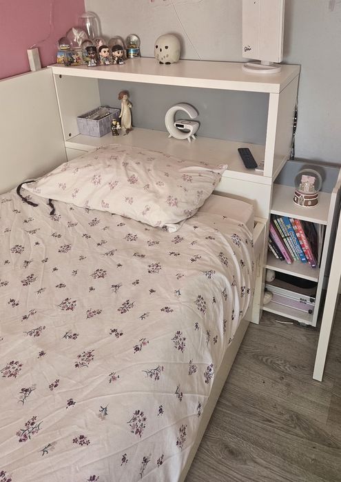 Cama dupla com cabeceira Ikea Flaxa