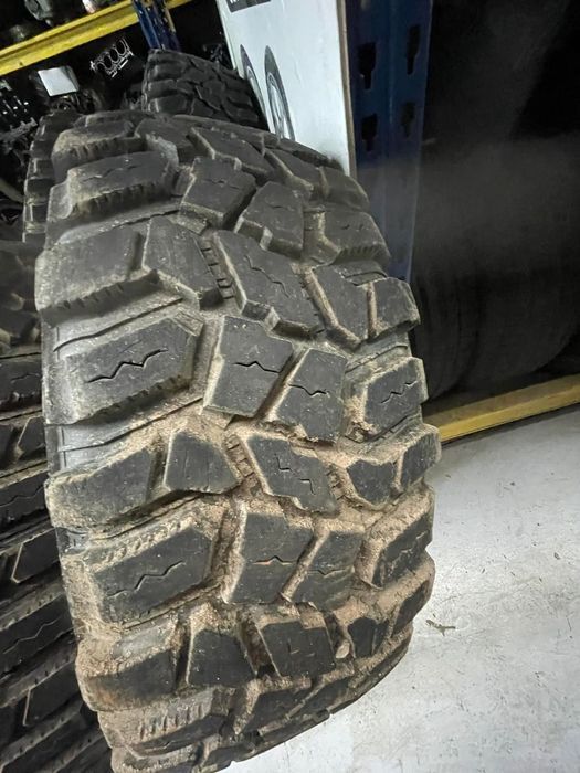 4 - PNEUS DISCOVER COOPER STT PRO 37X12.50 17 COM 95% DE PISO