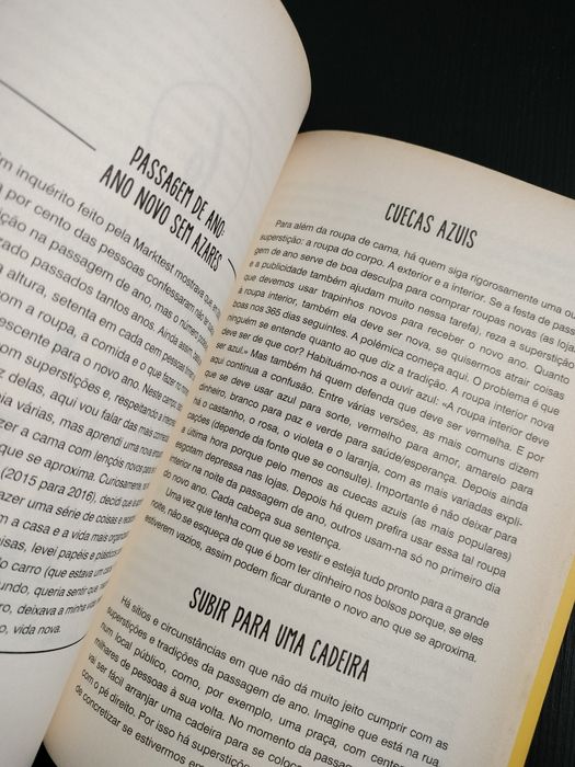 Livro "Cruz Credo, bate na madeira..."