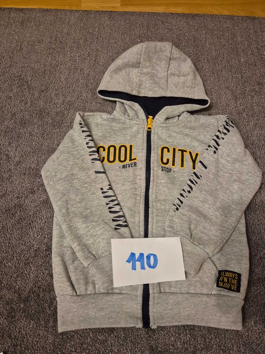 Bluza rozmiar 92 i bluza z kapturem rozmiar 110
