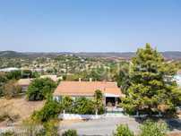 Moradia T2+1 em São Brás de Alportel com vista mar