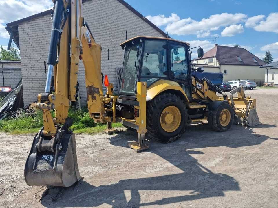 Koparko-ładowarka CAT 428 | 2021 rok | 5000 mth | bez adblue