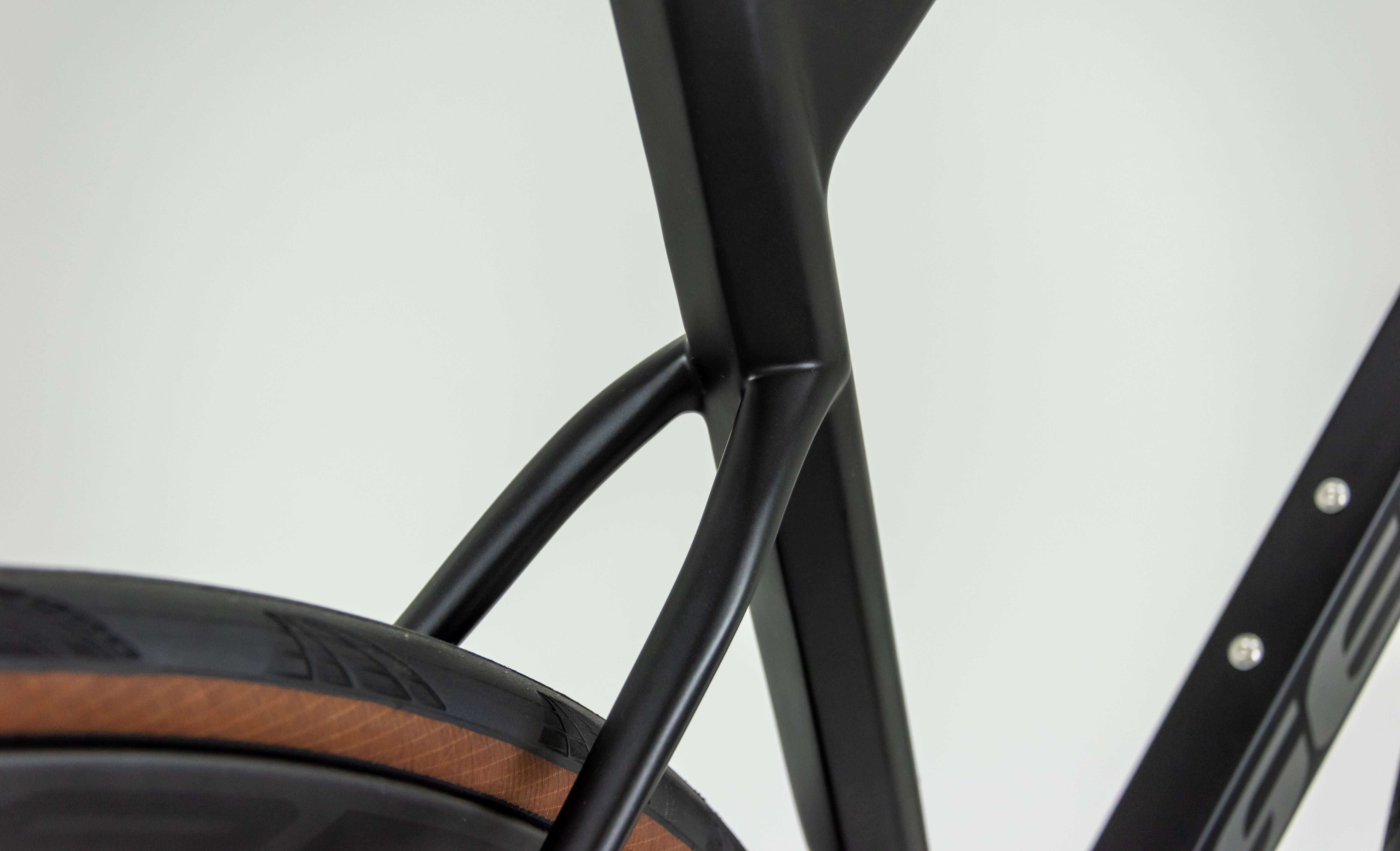 Rower szosowy SENSA GIULIA GF Disc Dark Brush Ultegra Di2 2x12 Nowy